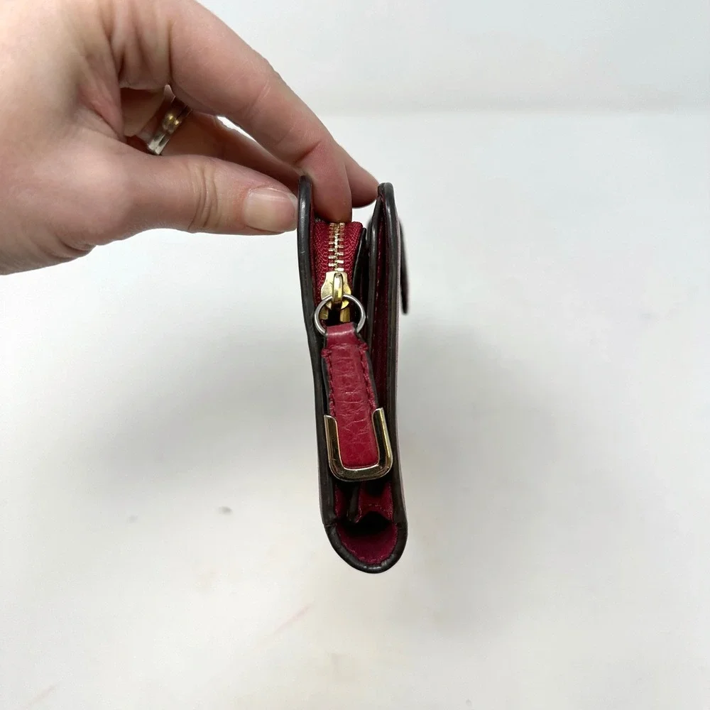 Coach Essential Slim Skinny Wallet Ruby Strawberry‎